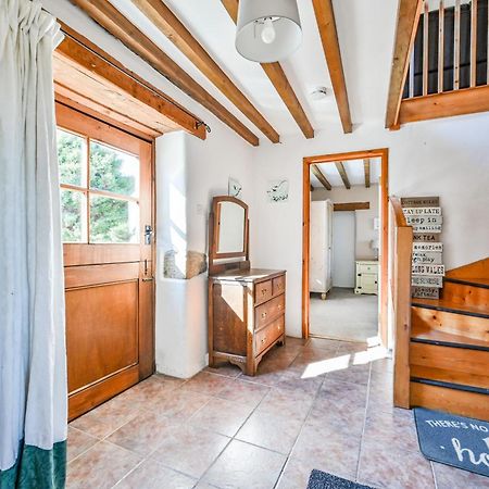 Polean Farm Cottages - With Free Animal Feeding And Pony Rides And Free Access To A Nearby Pool Looe Eksteriør bilde