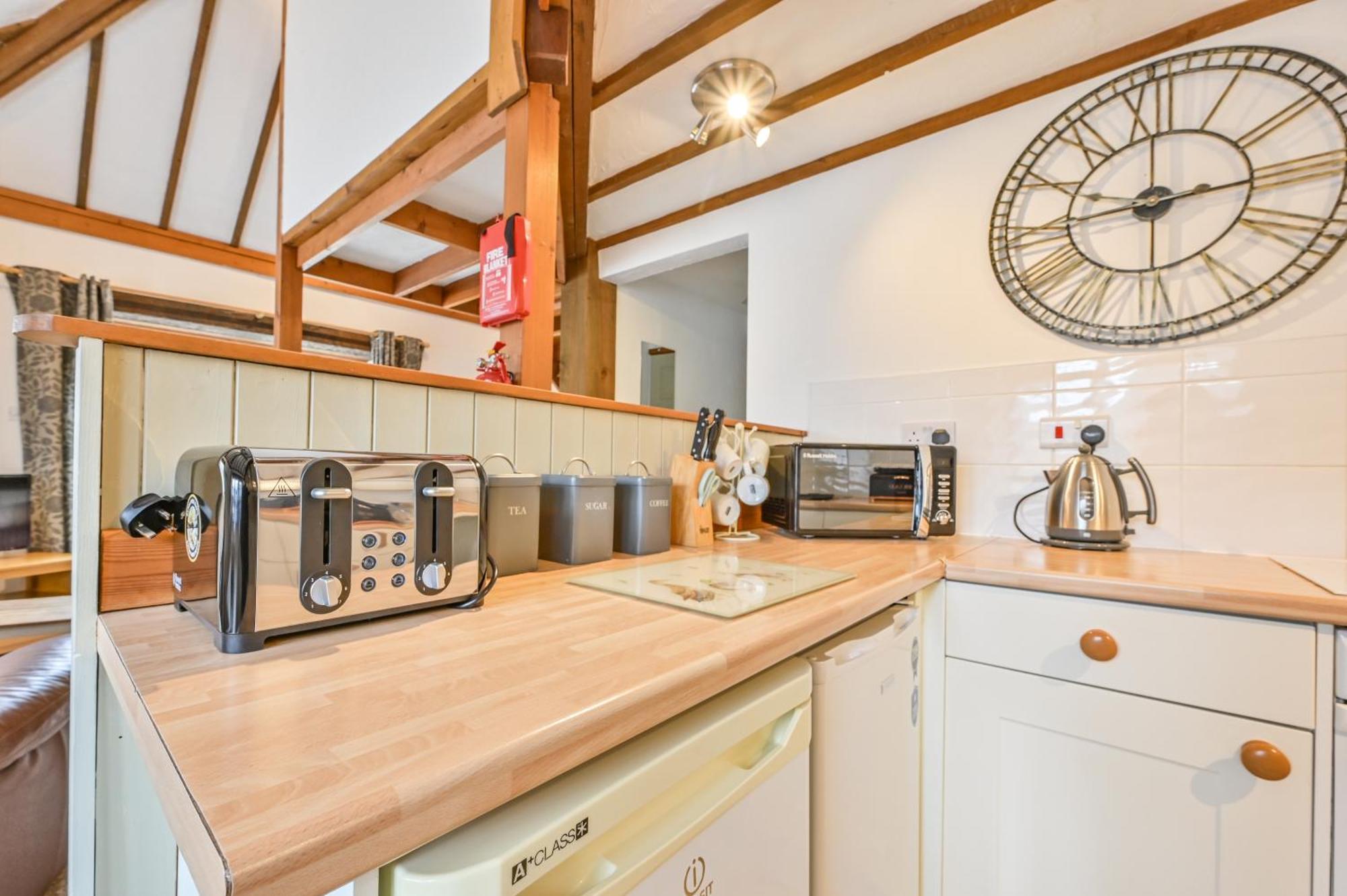 Polean Farm Cottages - With Free Animal Feeding And Pony Rides And Free Access To A Nearby Pool Looe Rom bilde