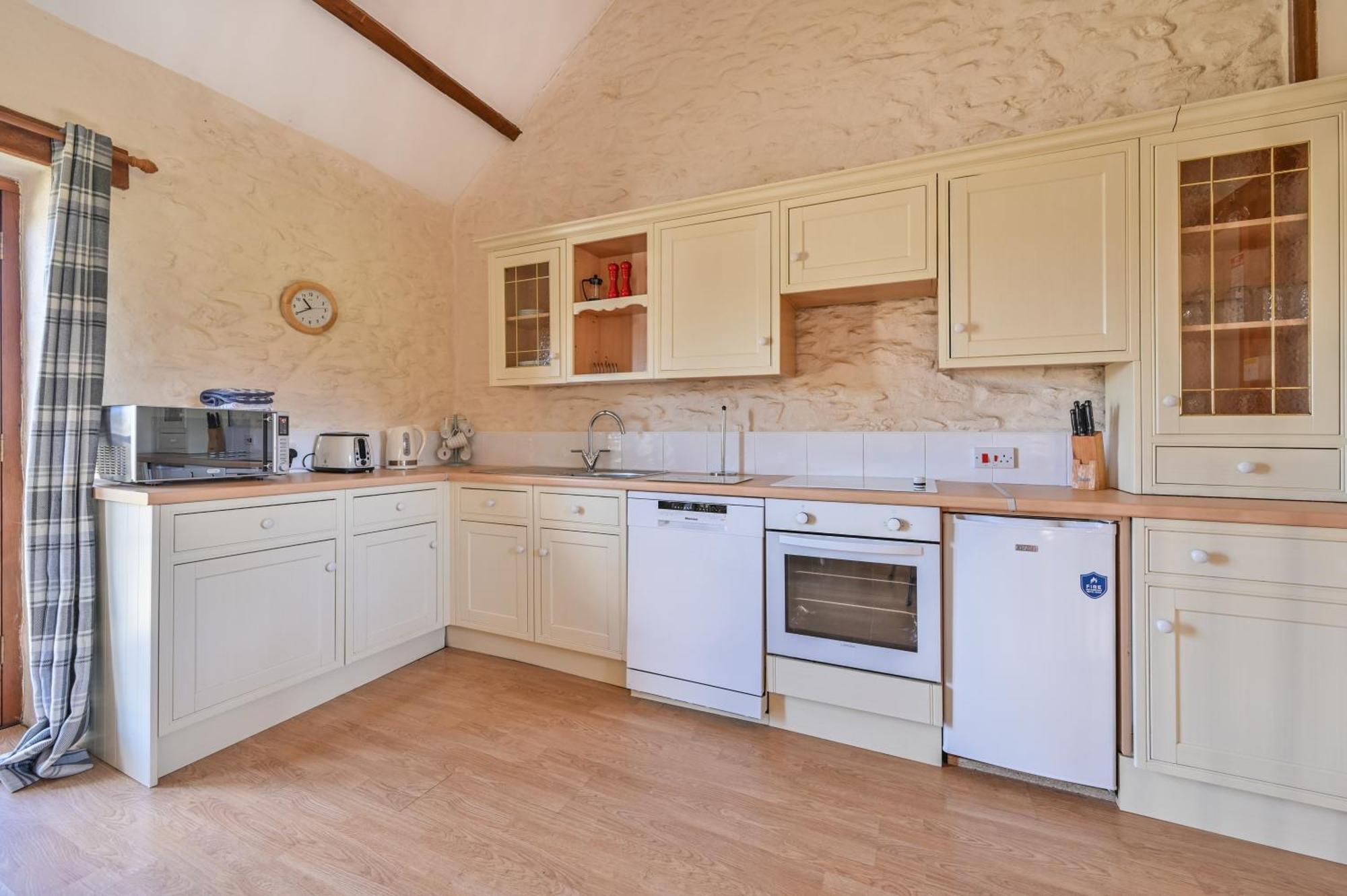 Polean Farm Cottages - With Free Animal Feeding And Pony Rides And Free Access To A Nearby Pool Looe Rom bilde