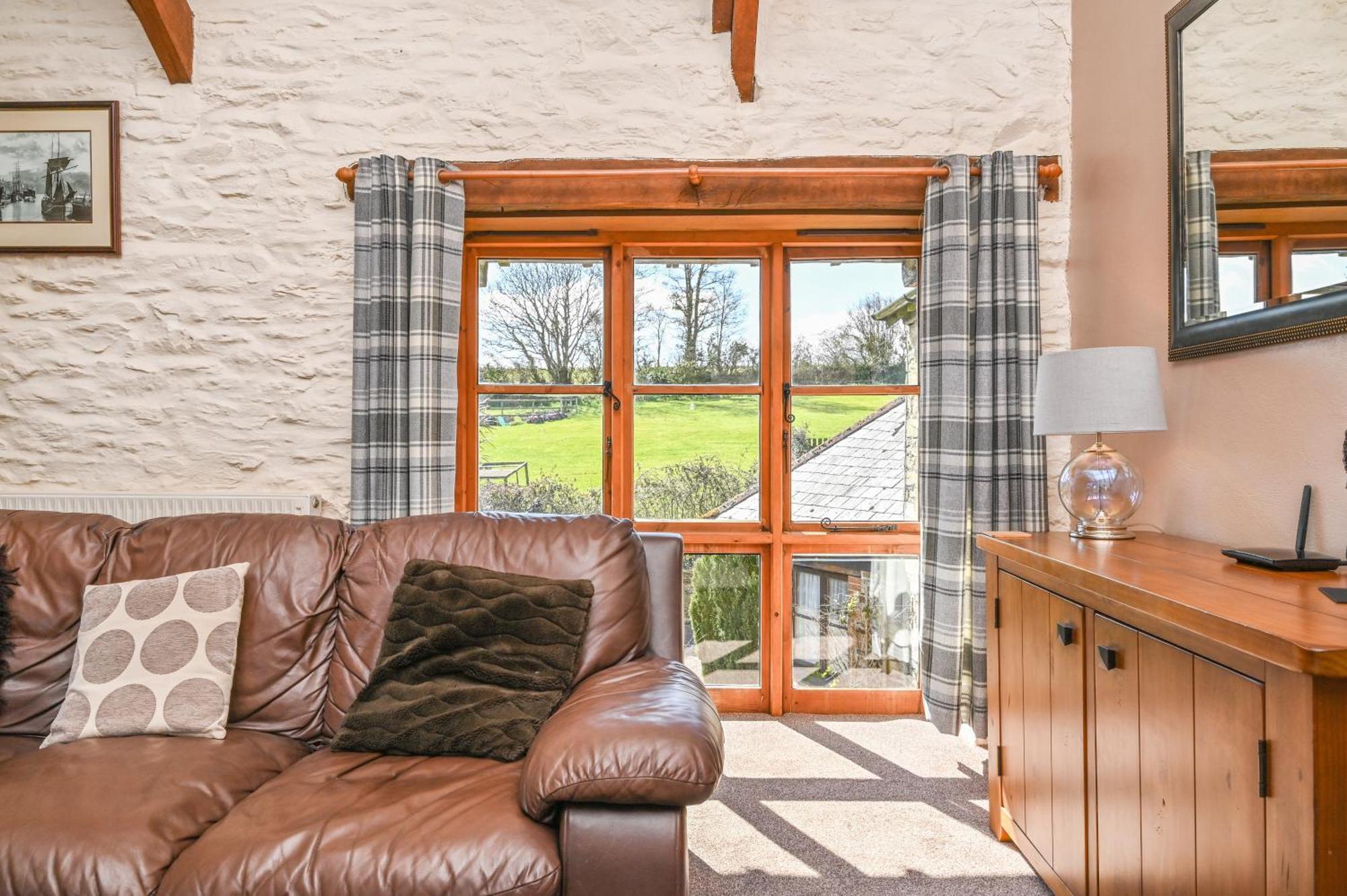 Polean Farm Cottages - With Free Animal Feeding And Pony Rides And Free Access To A Nearby Pool Looe Rom bilde