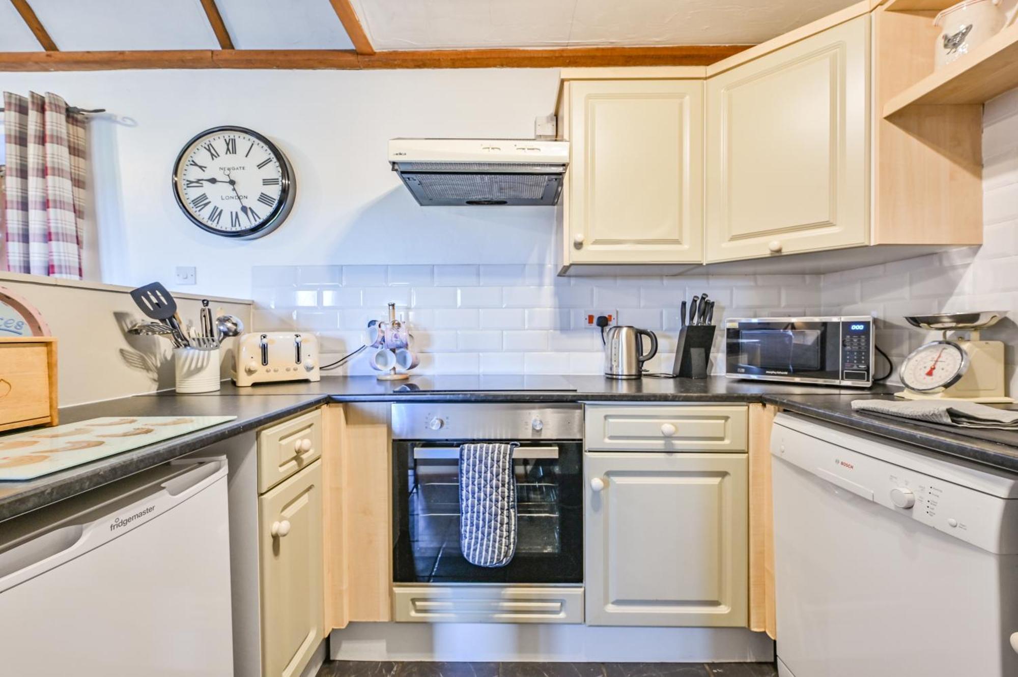 Polean Farm Cottages - With Free Animal Feeding And Pony Rides And Free Access To A Nearby Pool Looe Rom bilde